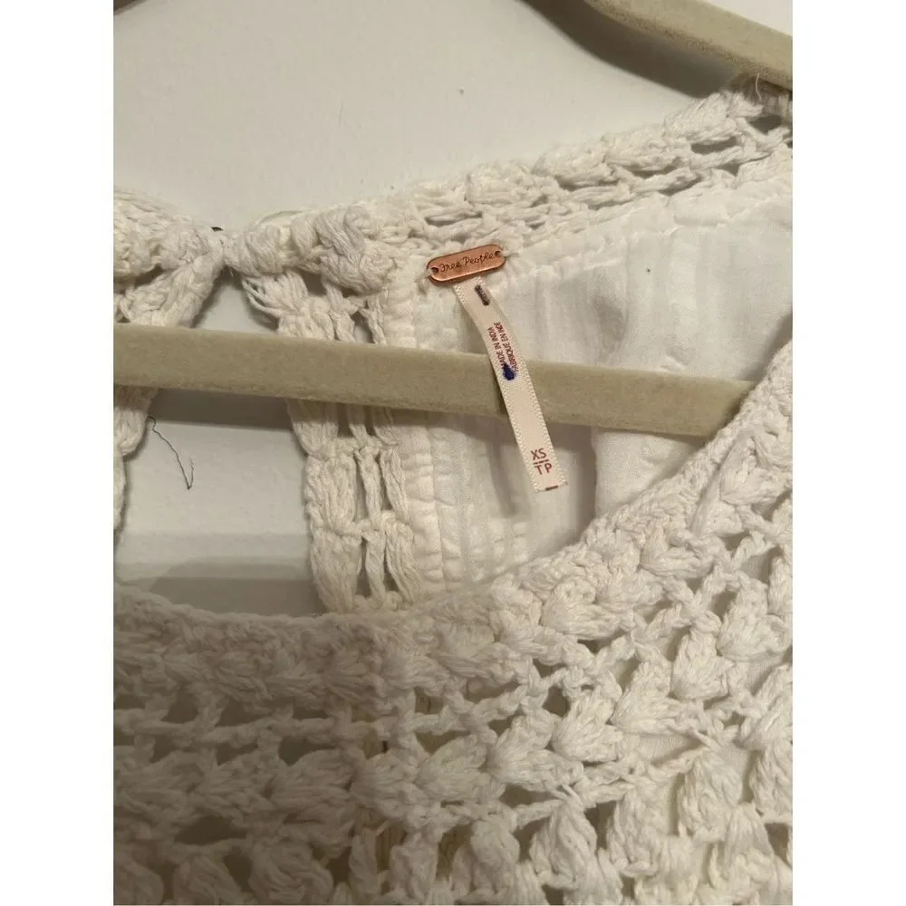 Free people Megan Crochet Top size xs